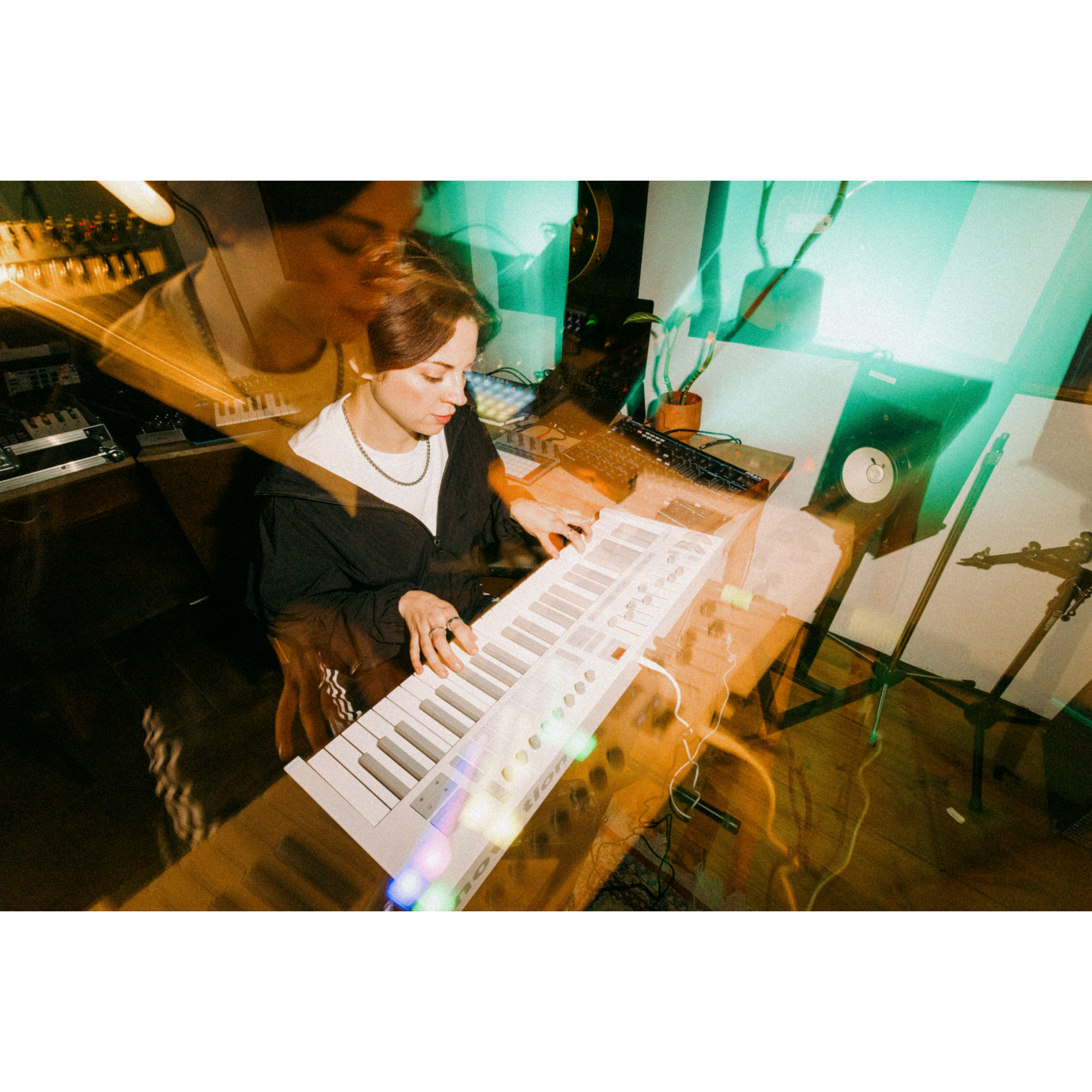 Novation Launchkey 49 MK4 White