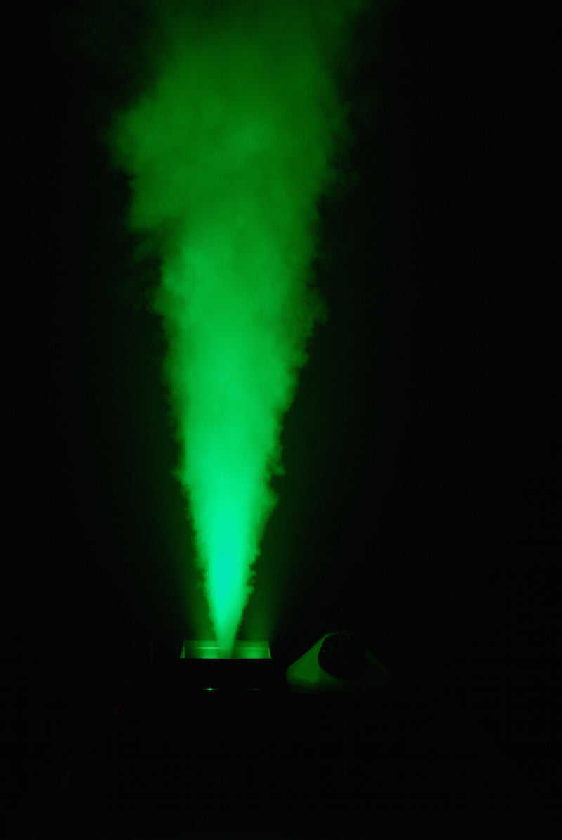 CHAUVET GEYSER-P6 Chauvet Geyser vertical LED smoke machine