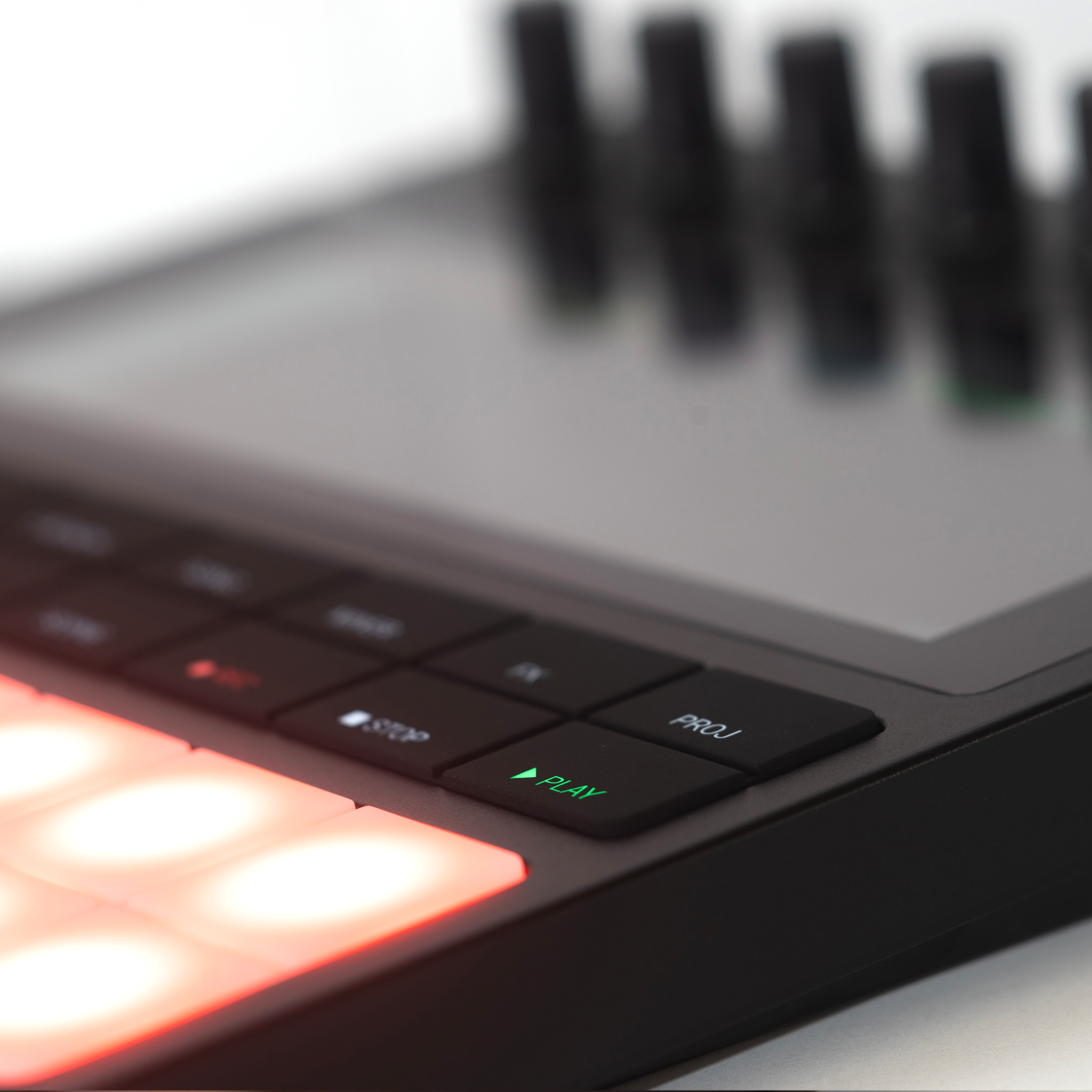 1010music Bento - Portable Sampling and Production Lab