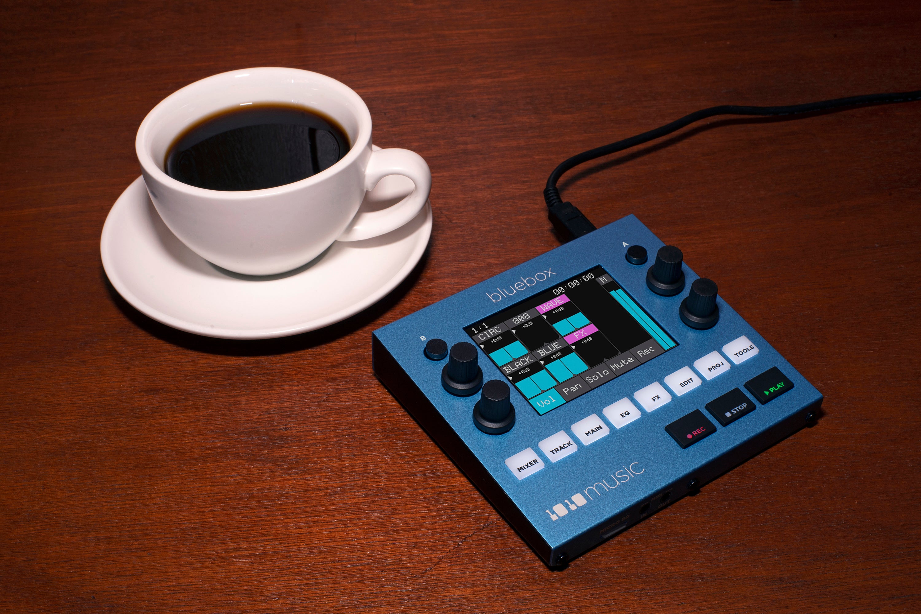 1010music Bluebox - Compact Digital Mixer/Recorder