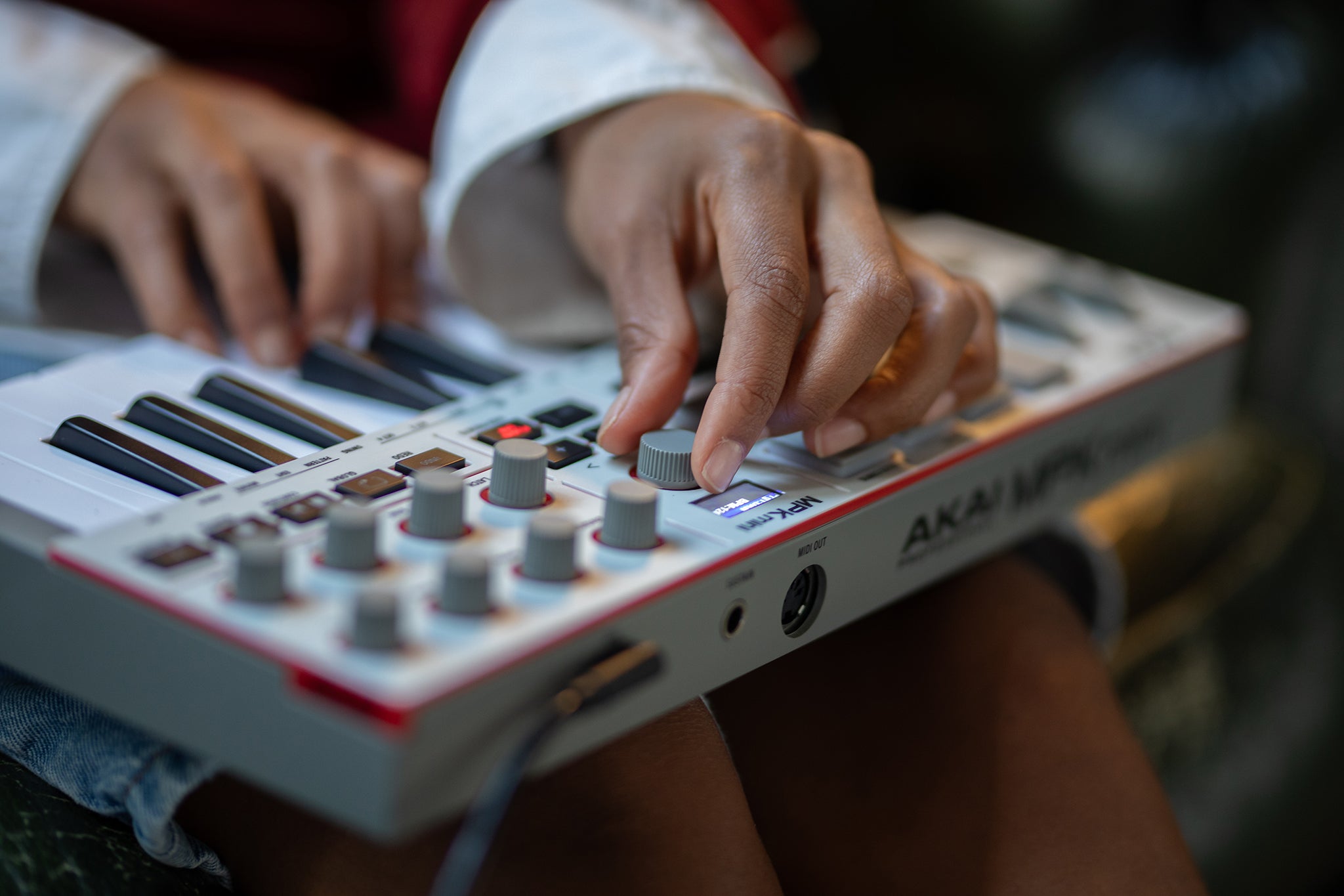 Akai MPK MINI IV Grey