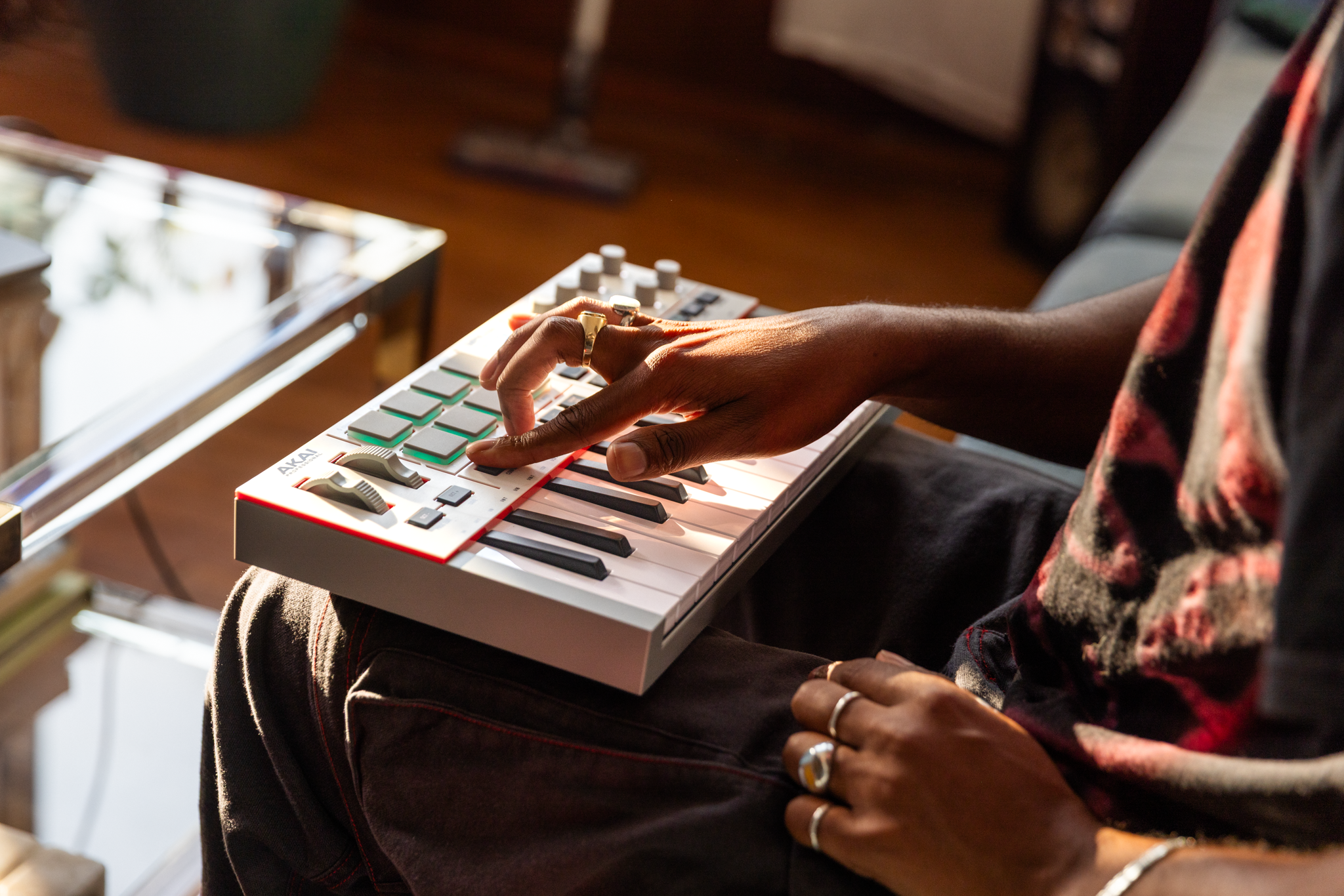 Akai MPK MINI IV Grey