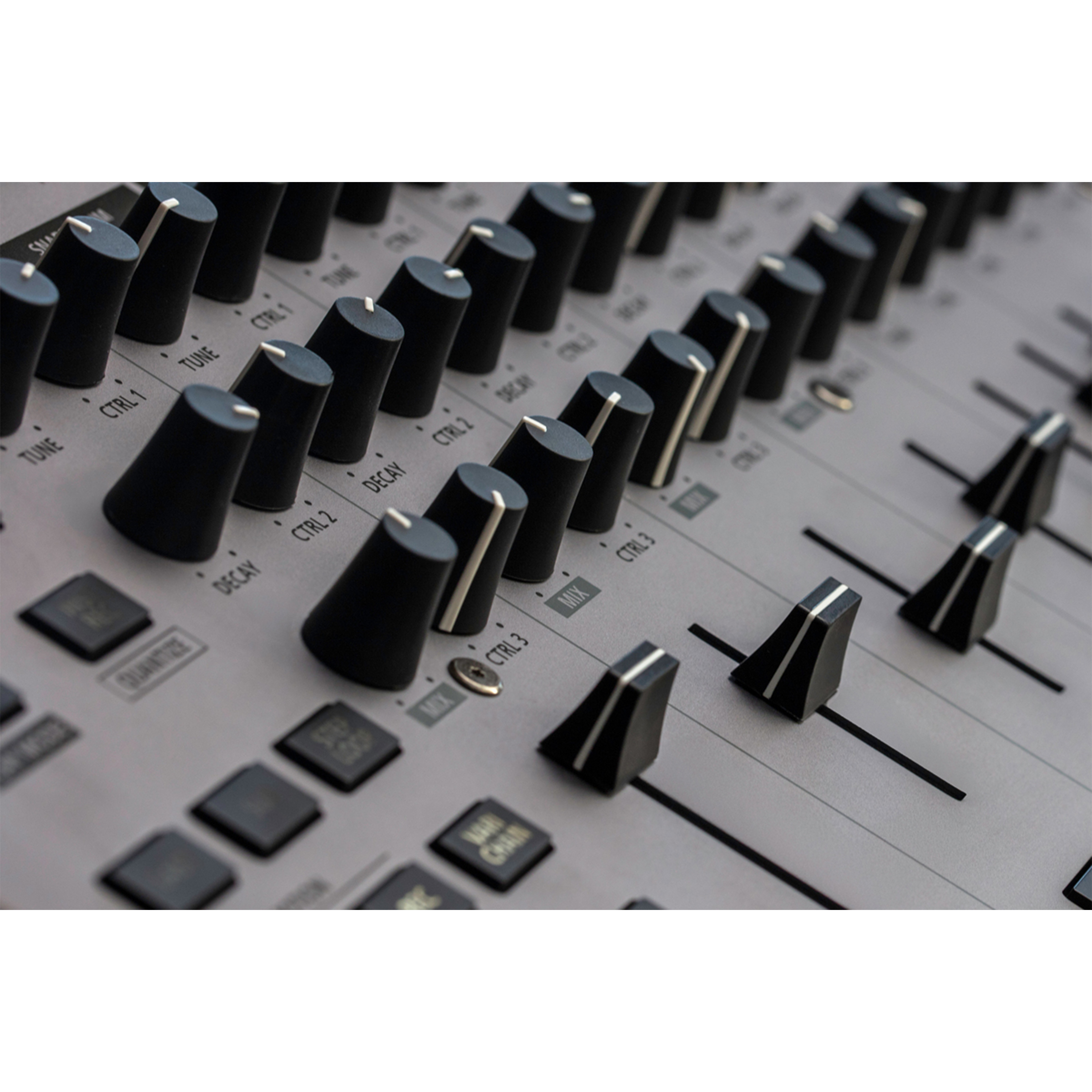 Roland TR-1000 Rhythm Creator