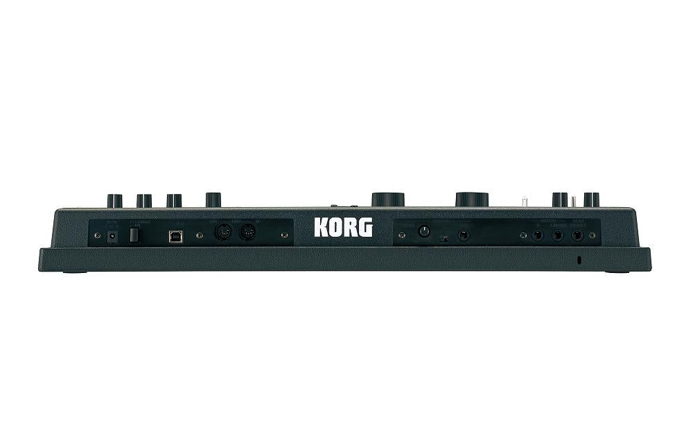 KORG microKORG XL+ Synthesizer / Vocoder